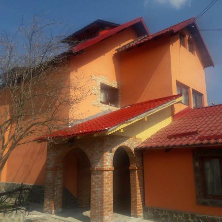 Nucşoara Casa Daos酒店 外观 照片